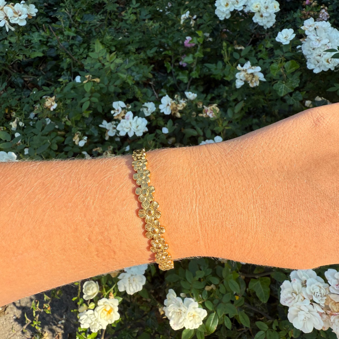 Flower bangle